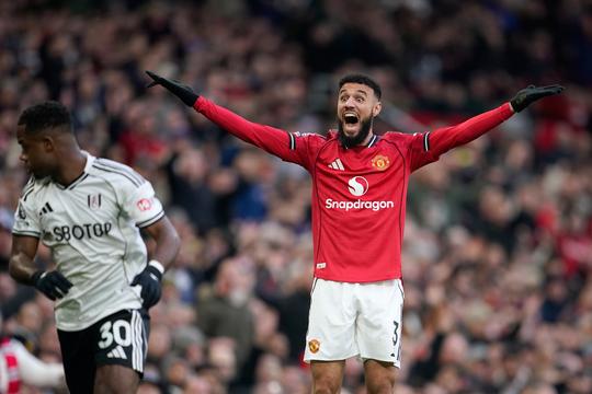 Opluchting bij immens populaire fan Manchester United: bijzonder moment komt nu wel heel dichtbij