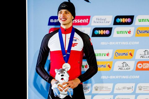 Schaatscoach vergelijkt Poolse schaatssensatie met Sven Kramer: 'Zo moet je schaatsen!'