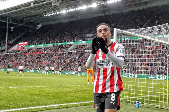 Sergino Dest deelt blijdschap na galavoorstelling PSV op sociale media en neemt voorschot op aanstaand feest