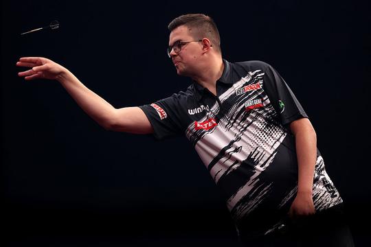 IJzersterke topdarter Gian van Veen kritisch na winst op rivaal: 'Daar baal ik ontzettend van'