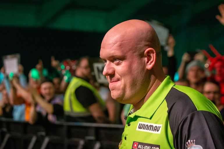 Open loting UK Open in vierde ronde: Michael van Gerwen tegen slome Oostenrijker