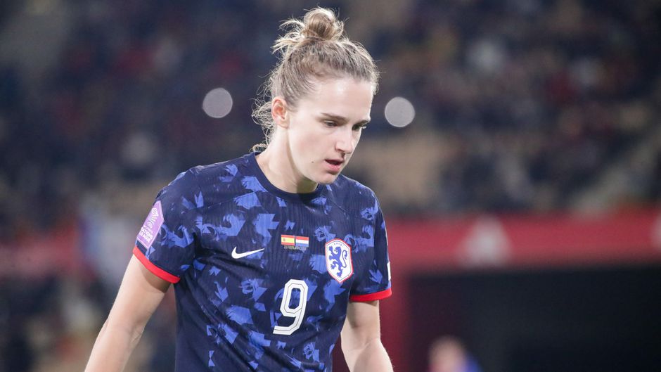 Nieuwe tegenslag Vivianne Miedema, wéér onder het mes: 'Dit is frustrerend'