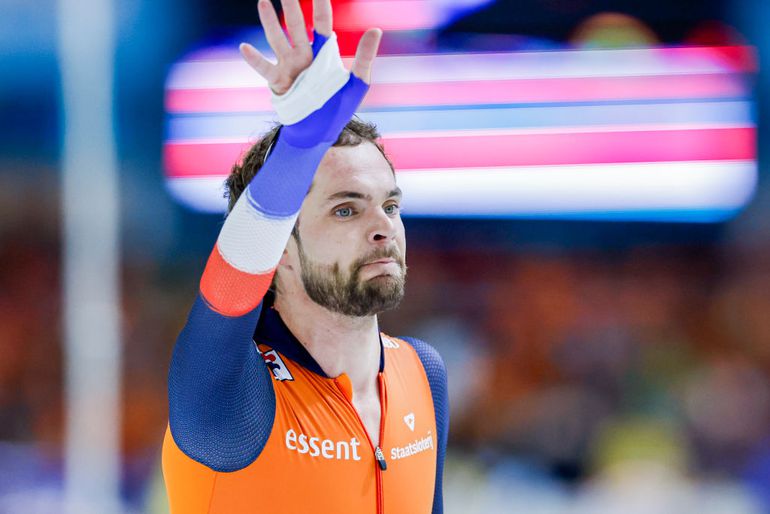 Chris Huizinga zorgt voor mooie mijlpaal in Thialf, met ook verrassende ontknoping in eindklassement van 5000 meter