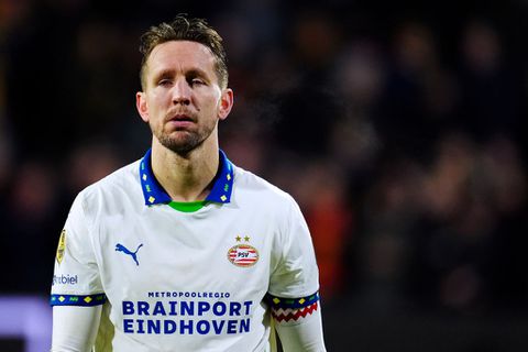 Luuk de Jong scheldend voor de camera na nieuw dieptepunt in Deventer: 'Sorry dat ik het zeg'