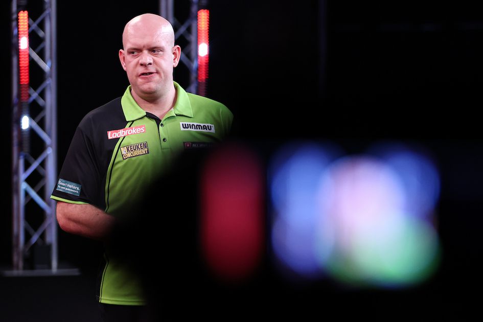 Complete off-day voor Michael van Gerwen op UK Open: subtopper beukt Brabander naar huis