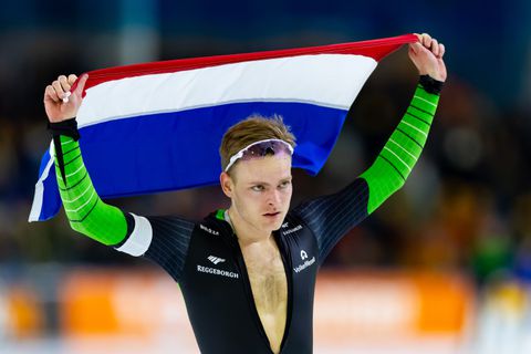 Topschaatser Tim Prins doet er alles aan, maar ziet Reggeborgh-ploeggenoot Nederlands kampioen sprint worden