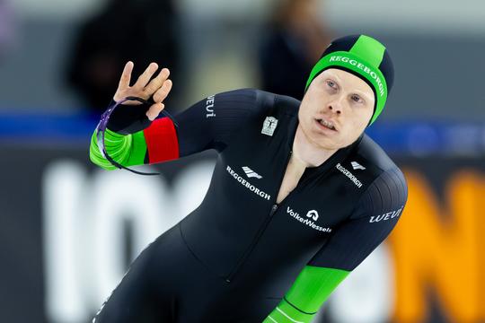 Veelbesproken topschaatser Tim Prins zet dikke streep onder typisch seizoen: 'Het verhaal van mijn leven'