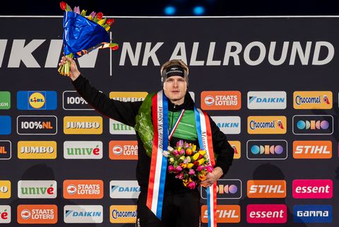 Verrassende winnaar NK sprint staat er eindelijk weer na 'moeilijke tijden': 'Daar moest ik van terugvechten'