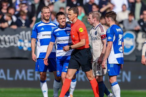 Onbegrip over discutabele beslissing arbitrage bij PEC Zwolle - Ajax: 'Elke week wel iets anders'