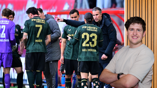Embarmelijk slecht Feyenoord van Robin van Persie speelt al wekenlang als een kip zonder kop