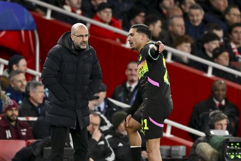 Genegeerde PSV'er geeft duidelijk signaal af aan trainer Peter Bosz na frustrerende dagen