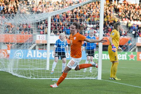 Openhartige Oranje Leeuwin kondigt voetbalpensioen aan: 'Dan hang ik mijn schoenen aan de wilgen'