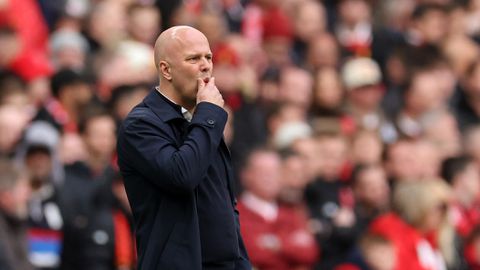 'Arne Slot houdt zorgen over vertrek van absolute topspeler, één voordeel voor Nederlandse trainer'