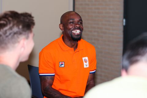 Goedlachse ex-atleet Churandy Martina reageert afwijzend op passende nieuwe baan: 'Dat moet nu anders'