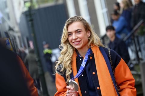Topschaatsster Joy Beune deelt onverwachte wending na olympisch zilver: 'Ik ben verliefd'