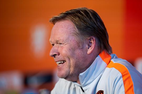 Ronald Koeman kritisch op zichzelf bij persconferenties Oranje: ‘Had dat nou wat minder gedaan’