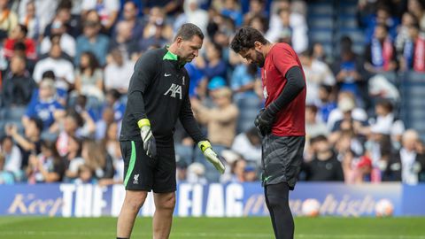 Nog meer werk aan de winkel voor Arne Slot: Nederlander vertrekt bij Liverpool