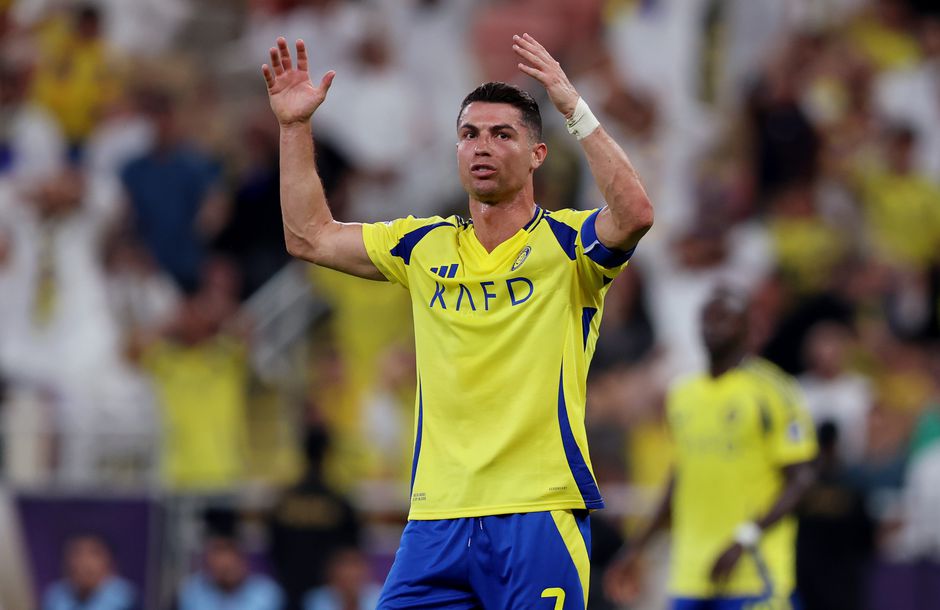 Cristiano Ronaldo voert bizar toneelstukje op na pijnlijke afgang: 'Drama queen'