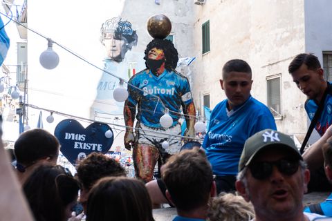 Emoties lopen hoog op tijdens rechtszaak naar dood voetballegende Diego Maradona: 'Er hing een ondraaglijke stank'