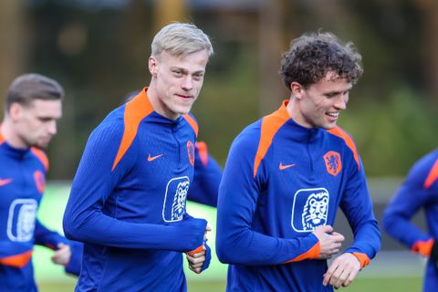 Oranje-internationals ondergingen bizarre training met MMA-vechter: 'Willen niet bekendstaat als ‘aardige’ club'