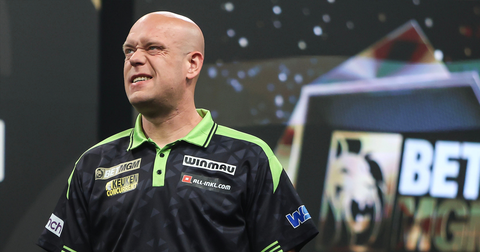 Stevige kritiek op Michael van Gerwen vanwege 'lang leve de lol'-leven: 'Dan wordt het een lastig verhaal...'