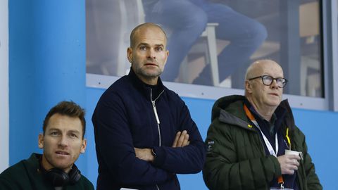 Ex-topschaatser Erben Wennemars gaat met zoon 'helemaal kapot' in zware training van wereldtopper