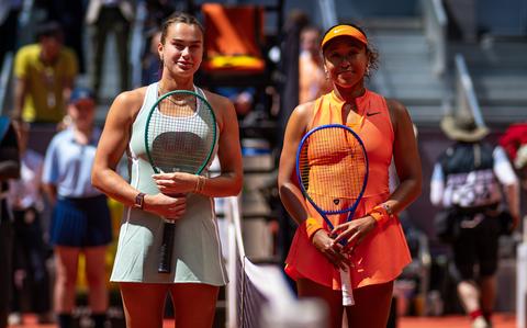 Toptennissters Aryna Sabalenka en Naomi Osaka krijgen bijzondere eer na gedoe op Roland Garros