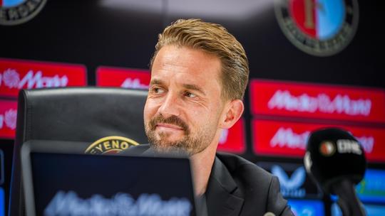 Vrouw van nieuwe technisch directeur Feyenoord verrast door geheim: 'Ze begreep het'