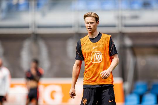 Vader Frenkie de Jong blikt terug op 'ergste trauma': 'Ik ben gelijk naar Amsterdam gereden'