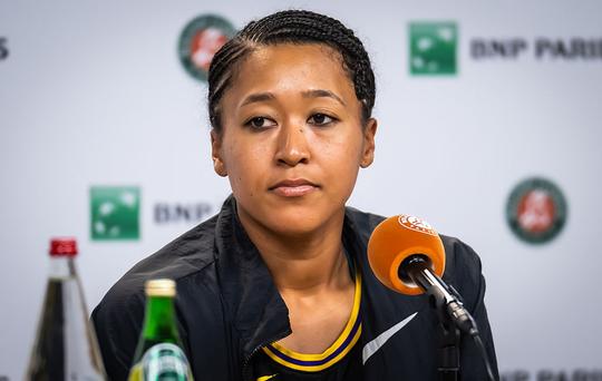 'Asociale actie' toptennisster Naomi Osaka op Roland Garros zorgt voor irritatie: 'Natuurlijk is daar kritiek op'