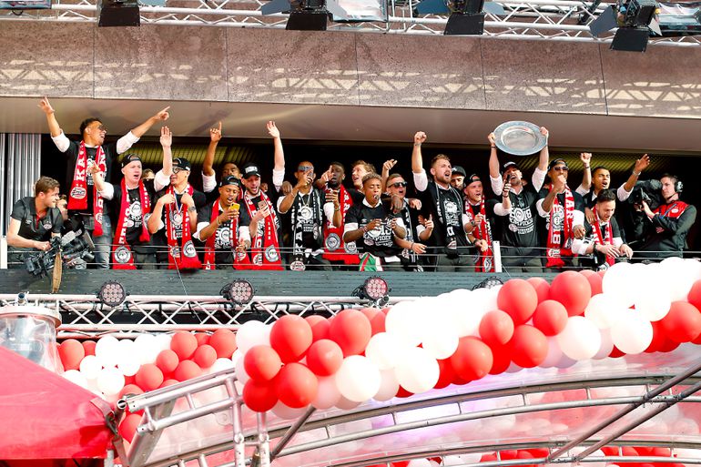 Opmerkelijke oproep van PSV op social media: 'Wie moeten wij naar Eindhoven halen?'