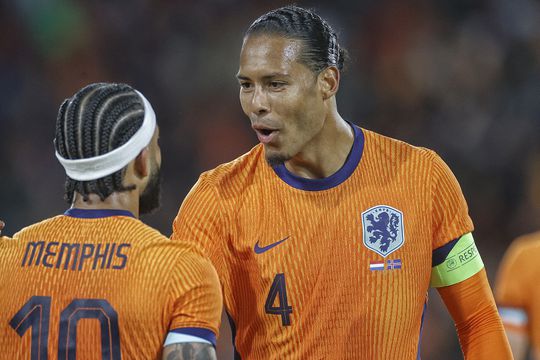 Dit is de reden dat Memphis Depay, Virgil van Dijk en Xavi Simons niet met hun achternaam op hun shirt spelen tegen Engeland