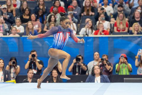 Turnfenomeen Simone Biles eindelijk zeker van haar derde Olympische Spelen