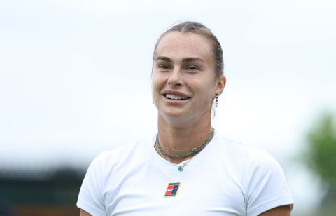 Toptennisster Aryna Sabalenka steelt de show met uitdagende foto's: 'Je hebt mijn hart gewonnen'