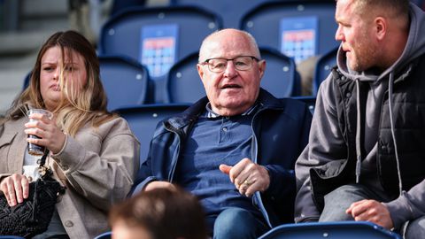 Feyenoord eert overleden icoon Rinus Israël: 'Dat is de mooiste tijd geweest'