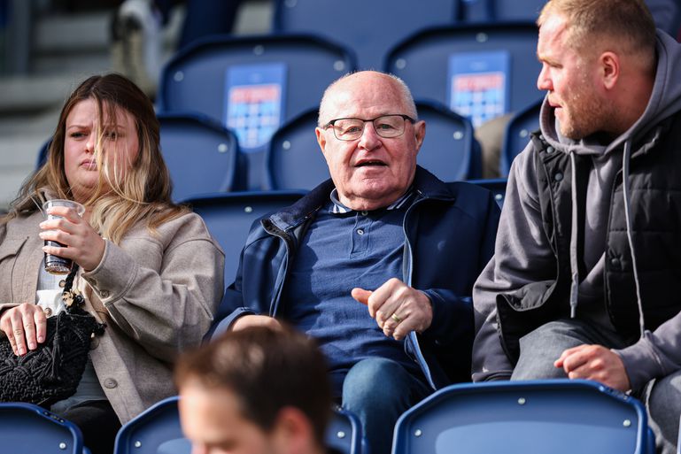 Feyenoord eert overleden icoon Rinus Israël: 'Dat is de mooiste tijd geweest'