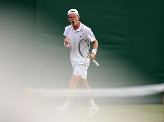 IJskoude Jesper de Jong beleeft absoluut hoogtepunt tijdens uitputtend debuut op Wimbledon