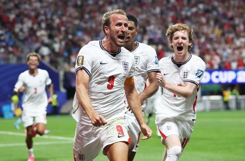 Engeland ontsnapt dankzij topspits Harry Kane aan regelrechte ramp op WK