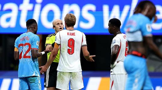 'Discutabel' moment met scheidsrechter bij Engeland - Congo zorgt voor ophef op WK voetbal