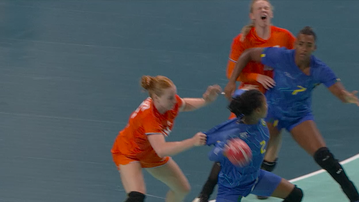 Wat een klap: Nederlandse handbalster krijgt enorme aanslag te verwerken op Olympische Spelen