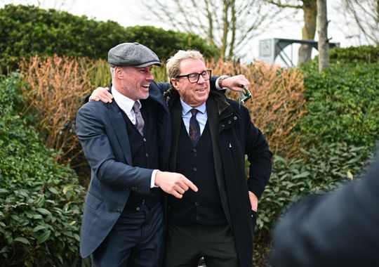 Legendarische voetbalcoach slachtoffer van brutale overval: 'Het was duidelijk georganiseerd'