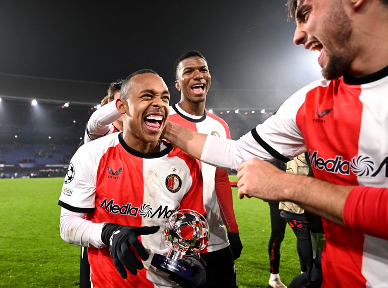 Igor Paixão emotioneel door afscheid bij Feyenoord: 'Dat neem ik voor altijd mee in mijn hart'