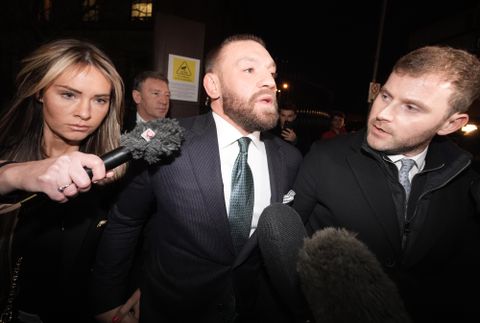 UFC-ster Conor McGregor negeert rechtspraak omtrent verkrachting: 'Idioot als je denkt dat ik dat ga doen'