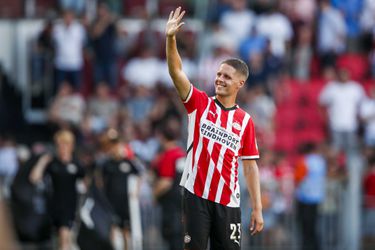 Feyenoord en Ajax raken nu al het spoor van PSV kwijt