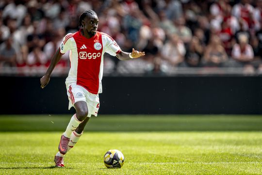 Op de valreep rinkelt de kassa weer in Amsterdam: Ajax verkoopt na Brian Brobbey nog een aanvaller