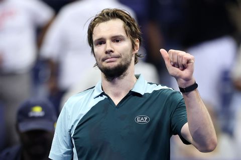 Toptennisser zorgt voor verbaasde blikken op US Open met opmerkelijke sneer: 'Dit is geen écht tennis'