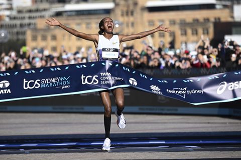 ‘Buitenaardse’ Sifan Hassan zorgt voor ongeloof met wilde plannen: ‘Volgende week nog één’