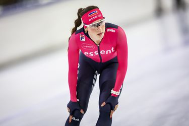 Suzanne Schulting over nieuw schaatspak en pijn op de ijsbaan