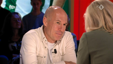 Arjen Robben dook ineens op tijdens een talkshow op de Nederlandse televisie. ©Screenshot Eva Jinek