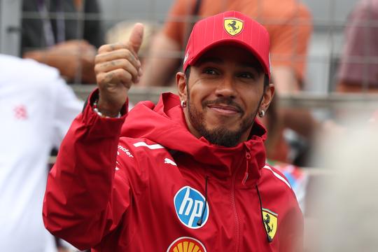 Rouwende Lewis Hamilton dankt 'geweldige vriendin' na groot verlies: 'Er is niemand zoals jij'